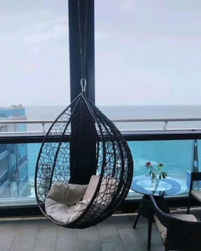 Квартира с отдельной спальней 1 линия Sea view